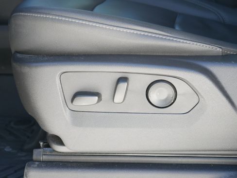 Used 2025 Chevrolet Silverado 1500 LT Trail Boss w/ Convenience Package II image 14