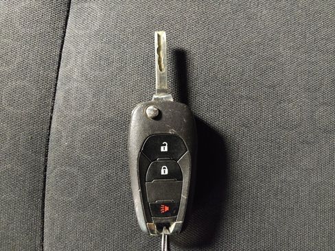 Used 2020 Chevrolet Trax LS w/ Tint and Cruise Package FWD image 32