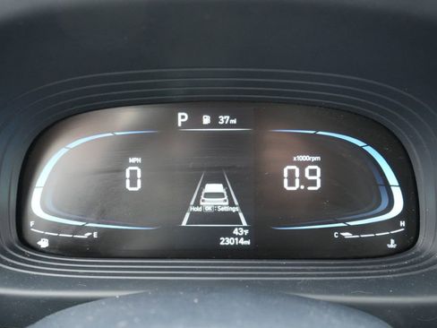 Certified 2023 Hyundai Venue Limited w/ Cargo Package image 26