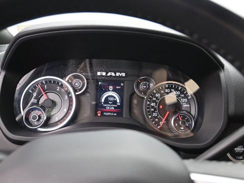 Used 2024 RAM 3500 Big Horn image 15