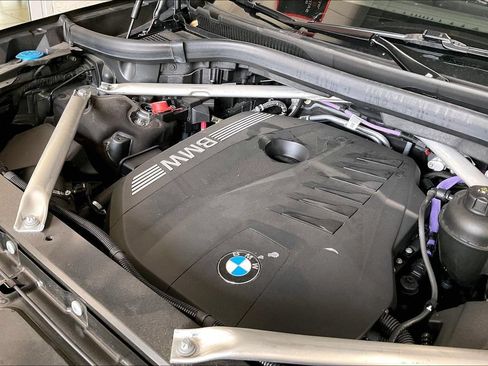 Used 2026 BMW X7 xDrive40i AWD/4WD image 29