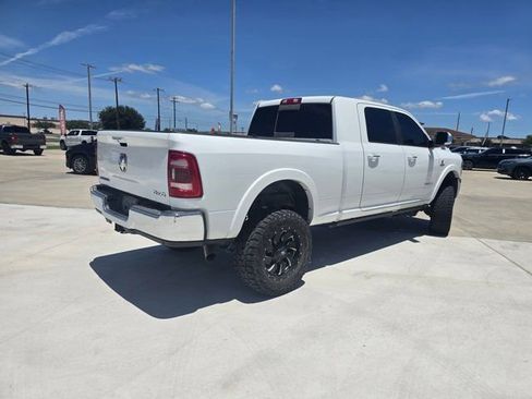 Used 2019 RAM 2500 Laramie AWD/4WD image 3