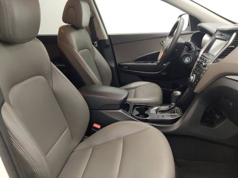 Used 2017 Hyundai Santa Fe SE image 21