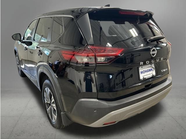 Used 2023 Nissan Rogue SV AWD/4WD image 3