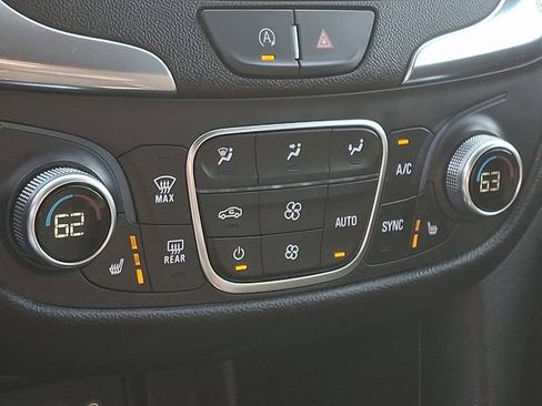 Used 2024 Chevrolet Equinox LT AWD/4WD image 17