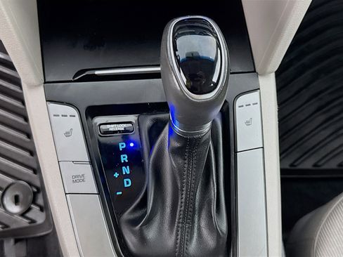 Used 2018 Hyundai Elantra Value Edition image 19