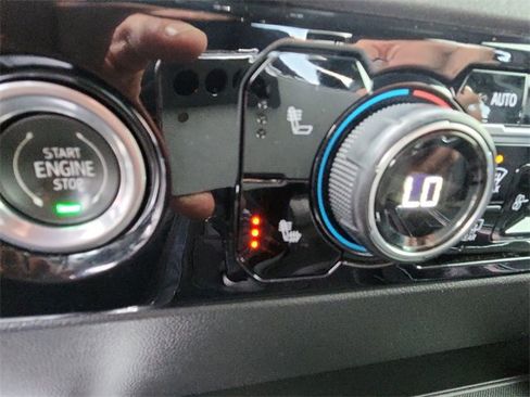 Used 2023 Chevrolet Silverado 1500 LT Trail Boss w/ LPO, Dark Essentials Package image 27