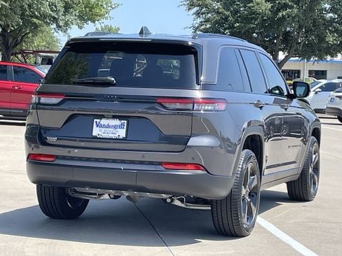 Used 2026 Jeep Grand Cherokee Limited w/ Limited Altitude Package RWD image 4