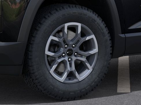 New 2026 Chevrolet Equinox ACTIV w/ Convenience Package III FWD image 20