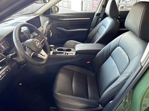 New 2025 Nissan Altima 2.5 SR w/ SR Premium Package image 9