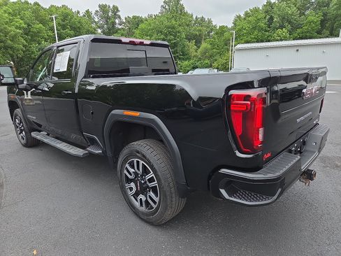 Used 2022 GMC Sierra 2500 AT4 w/ AT4 Preferred Package AWD/4WD image 5