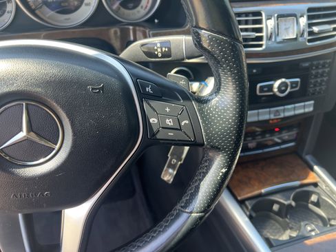 Used 2014 Mercedes-Benz E 350 4MATIC Sedan image 19