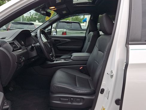 Used 2024 Honda Passport EX-L image 13