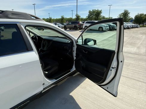 Used 2020 Subaru Outback Premium AWD/4WD image 25