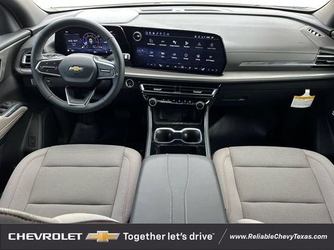 New 2026 Chevrolet Traverse LT FWD image 10