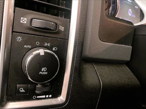 Used 2019 RAM 1500 Big Horn image 30