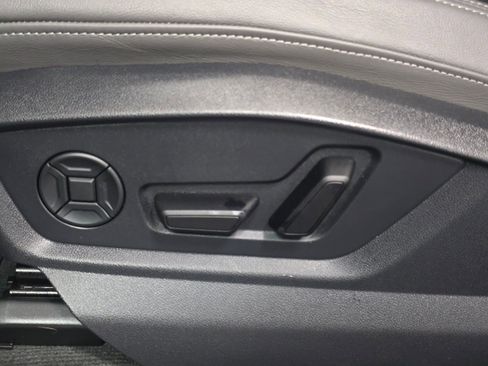 Certified 2025 Audi Q8 Premium Plus w/ Premium Plus Package image 34