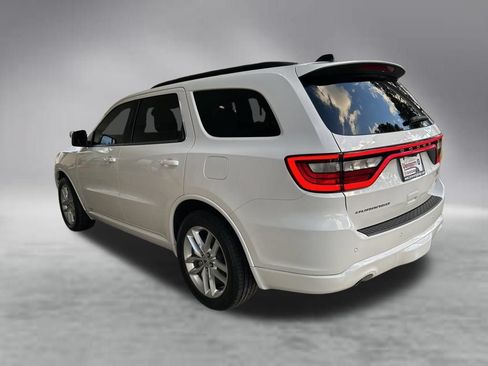Certified 2023 Dodge Durango R/T RWD image 4