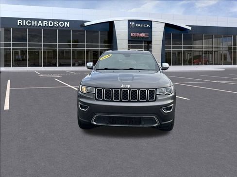 Used 2019 Jeep Grand Cherokee Limited w/ Trailer Tow Group IV image 9