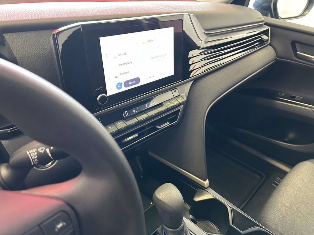 Used 2026 Toyota Camry LE FWD image 21