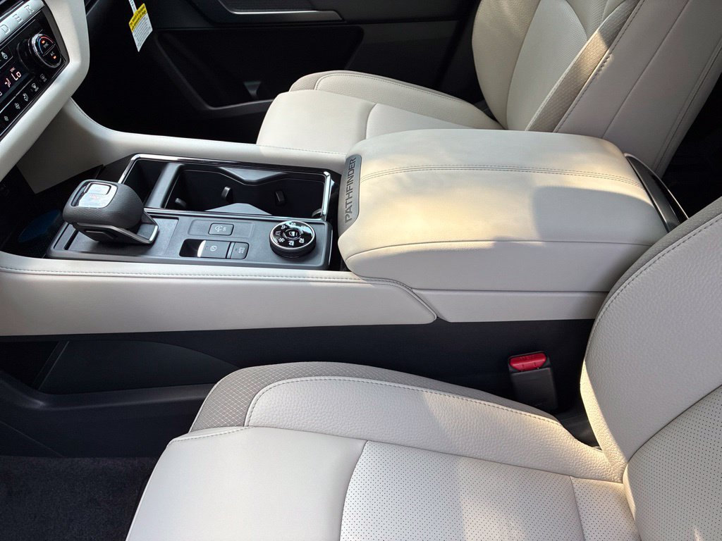 New 2026 Nissan Pathfinder SL AWD/4WD image 31