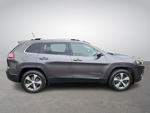 Certified 2019 Jeep Cherokee Limited AWD/4WD image 7