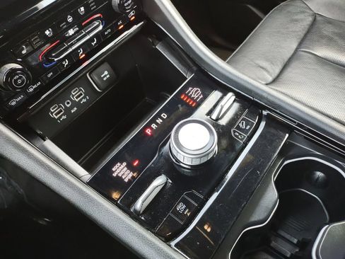 Used 2023 Jeep Grand Cherokee L Overland AWD/4WD image 17