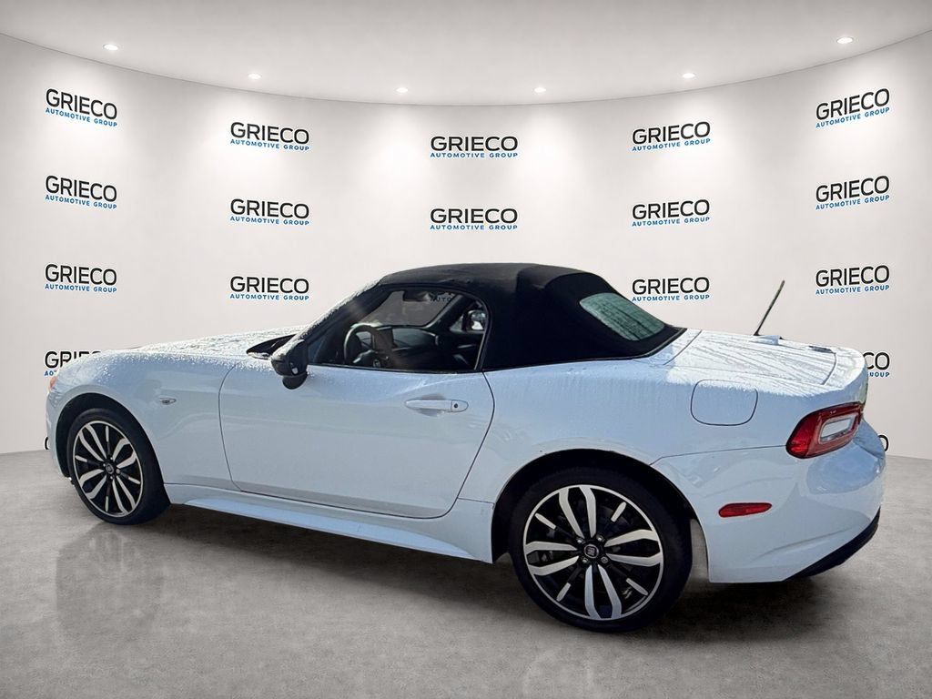Used 2019 FIAT 124 Spider RWD image 5