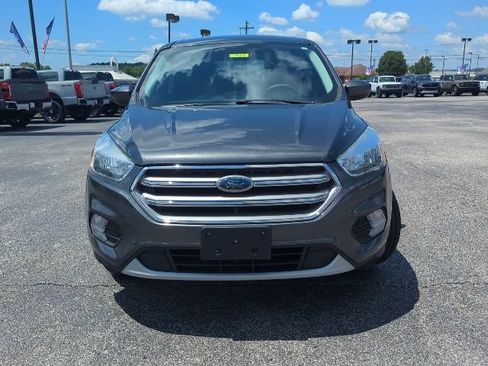 Used 2017 Ford Escape SE AWD/4WD image 4