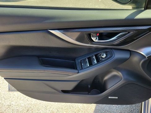 Used 2018 Subaru Crosstrek 2.0i Limited image 19