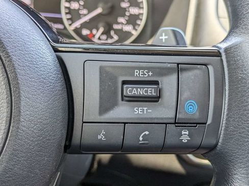 Used 2023 Nissan Rogue SV FWD image 26
