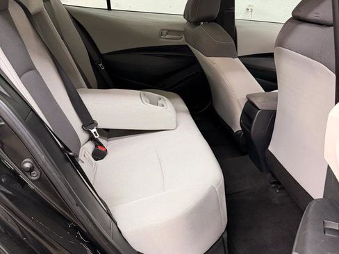 Used 2022 Toyota Corolla LE FWD image 37