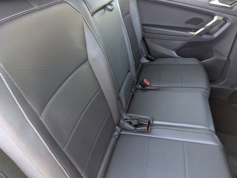 Used 2019 Volkswagen Tiguan SE image 13