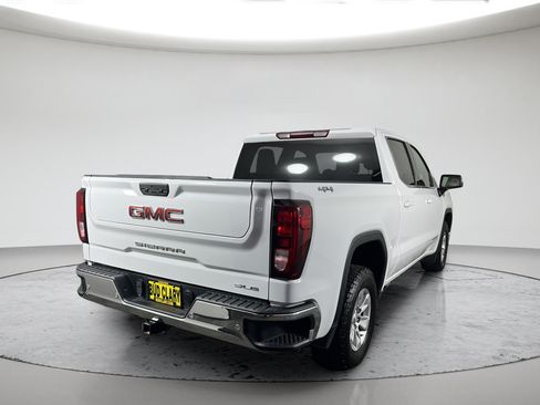 Used 2022 GMC Sierra 1500 SLE w/ Driver Alert Package II AWD/4WD image 5