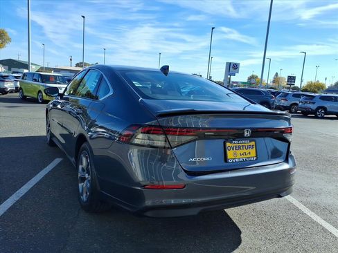 Used 2024 Honda Accord EX image 2