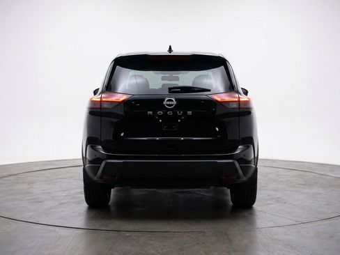 Used 2025 Nissan Rogue SV image 7