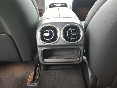 New 2026 Mercedes-Benz C 300 4MATIC Sedan image 27