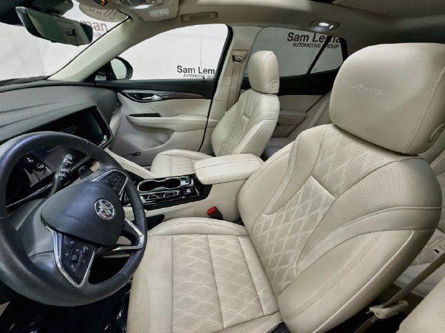 Used 2022 Buick Envision Avenir w/ Technology Package II FWD image 22
