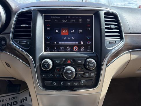 Used 2016 Jeep Grand Cherokee Overland AWD/4WD image 23