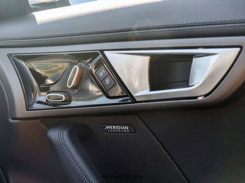 Used 2017 Jaguar F-TYPE Convertible image 48