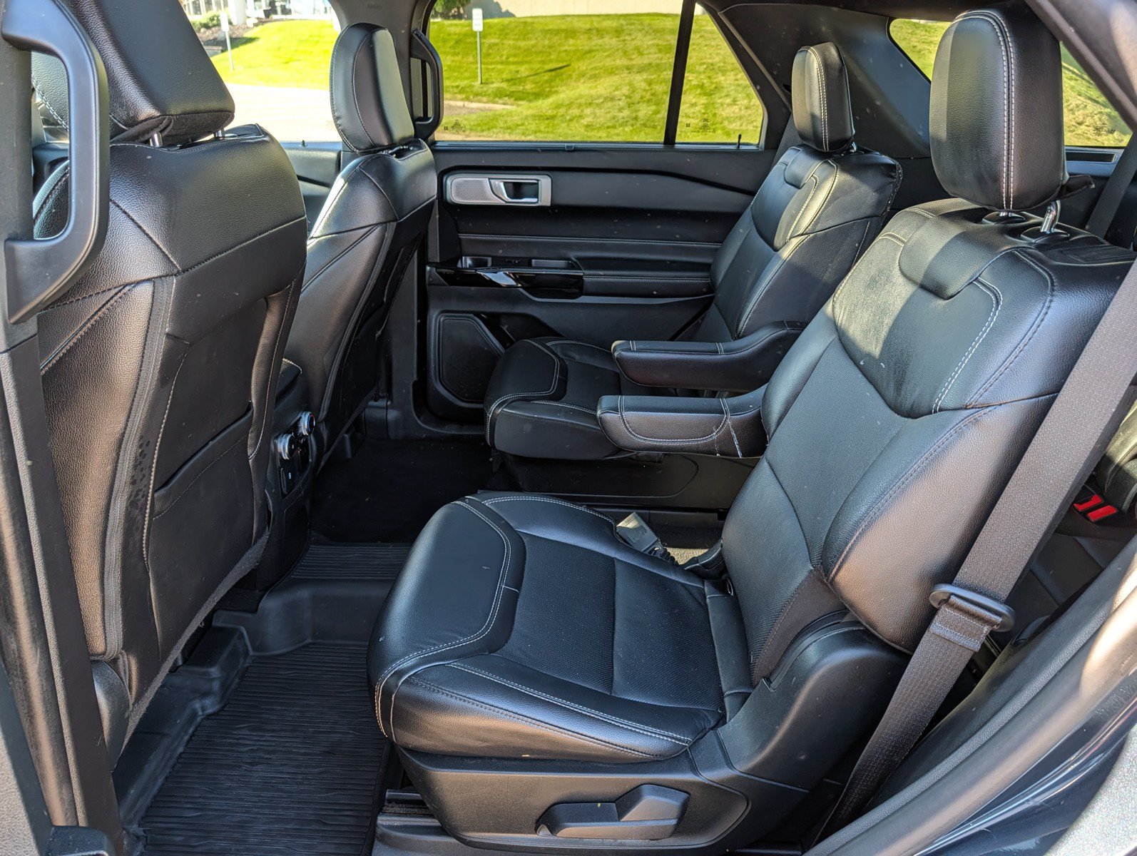 Used 2023 Ford Explorer ST w/ Technology Package AWD/4WD image 16