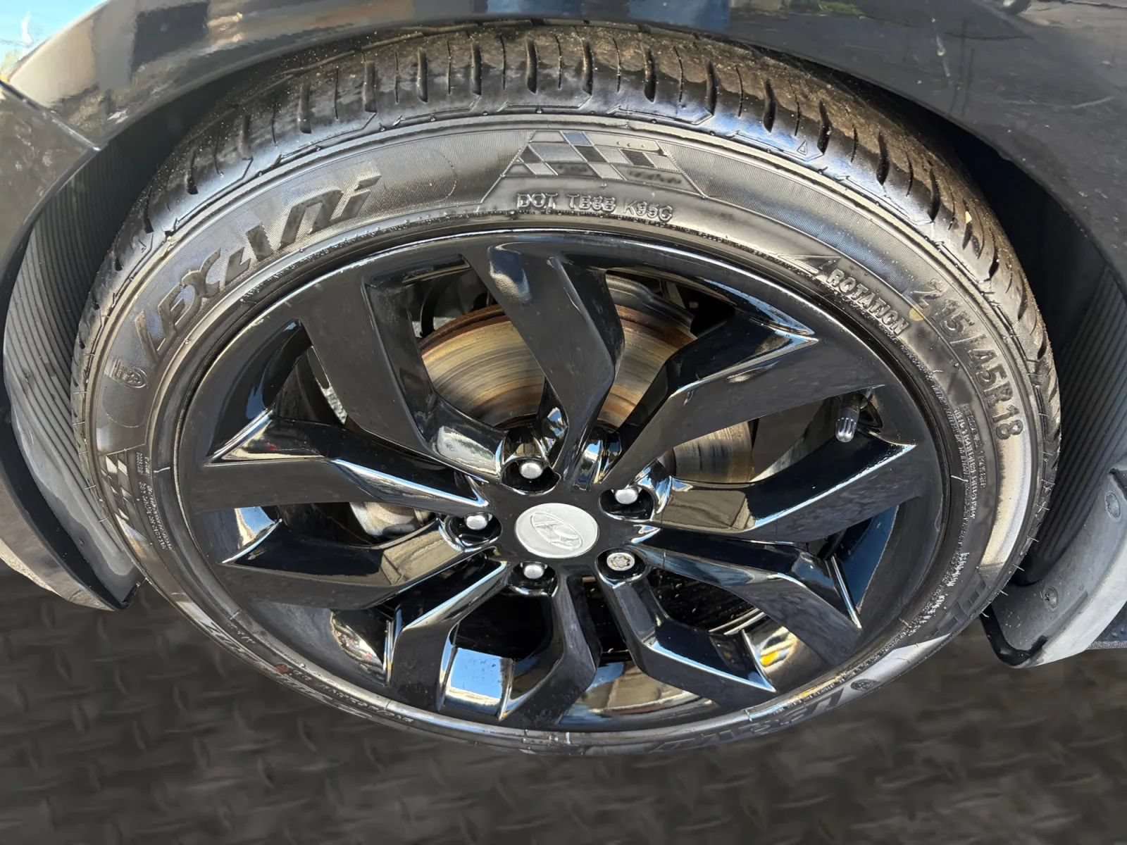 Used 2013 Hyundai Veloster w/ Style Pkg FWD image 32