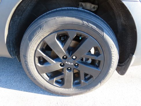 Used 2022 Kia Sorento S w/ Option Group 015 image 43