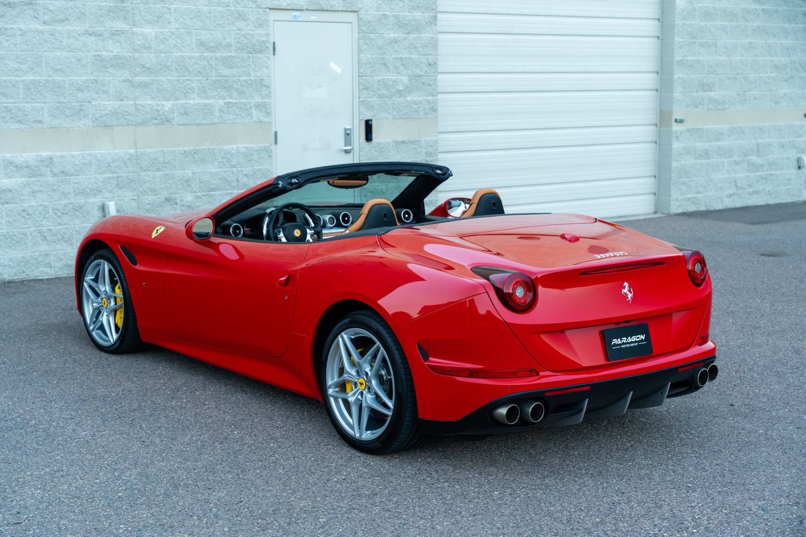 Used 2015 Ferrari California T RWD image 66