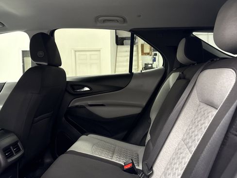 Used 2024 Chevrolet Equinox LS w/ LS Convenience Package image 14