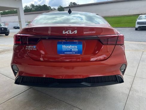 Used 2023 Kia Forte LXS w/ LXS Technology Package FWD image 5