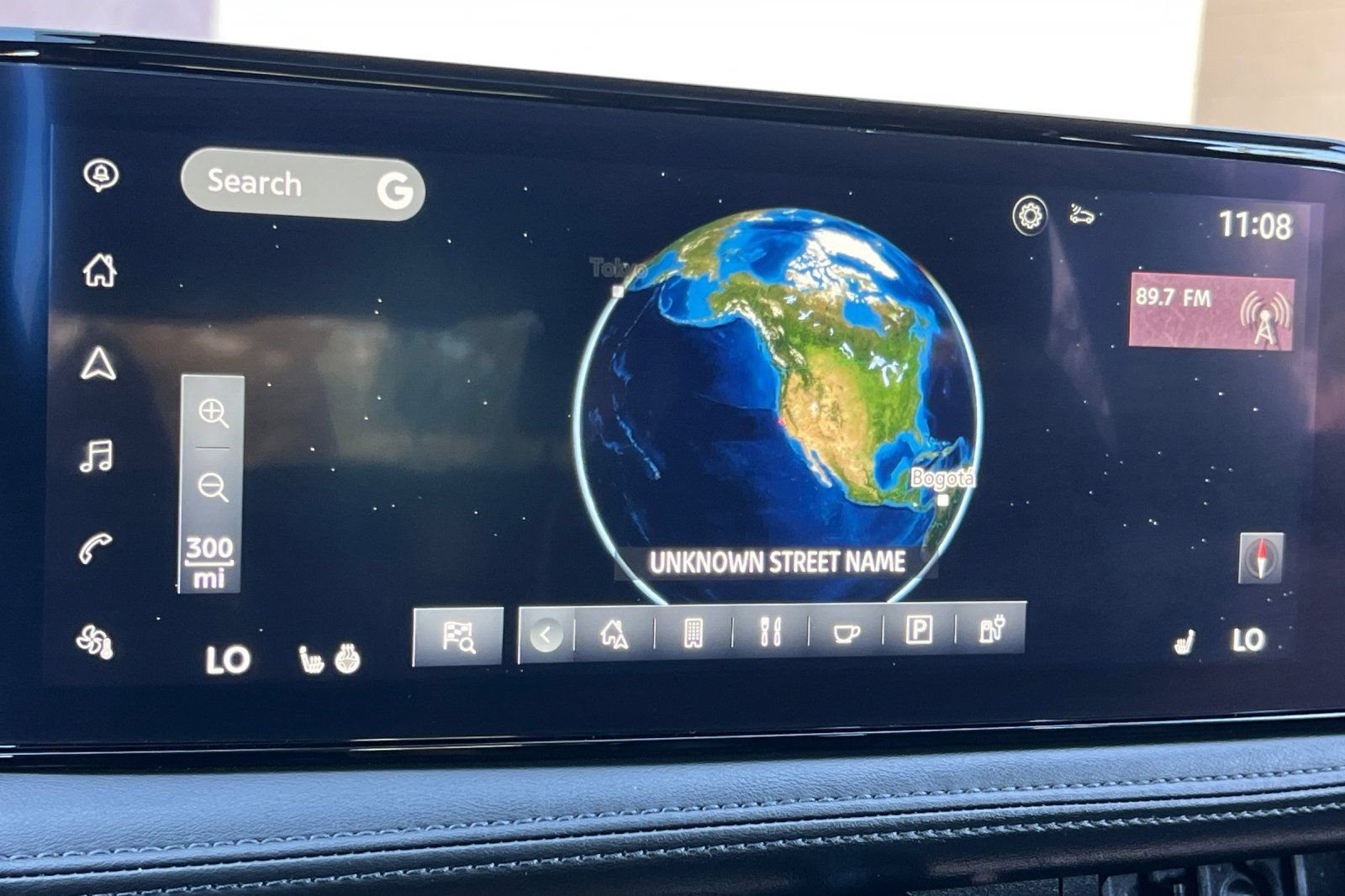 Certified 2024 Nissan Ariya FWD image 22