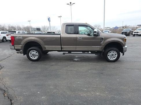 Used 2019 Ford F350 XLT image 9