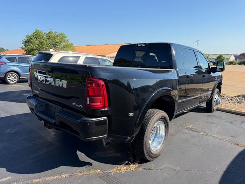 Used 2025 RAM 3500 Limited AWD/4WD image 3