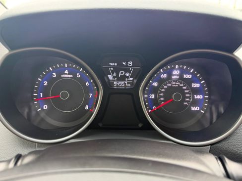 Used 2014 Hyundai Elantra SE FWD image 39